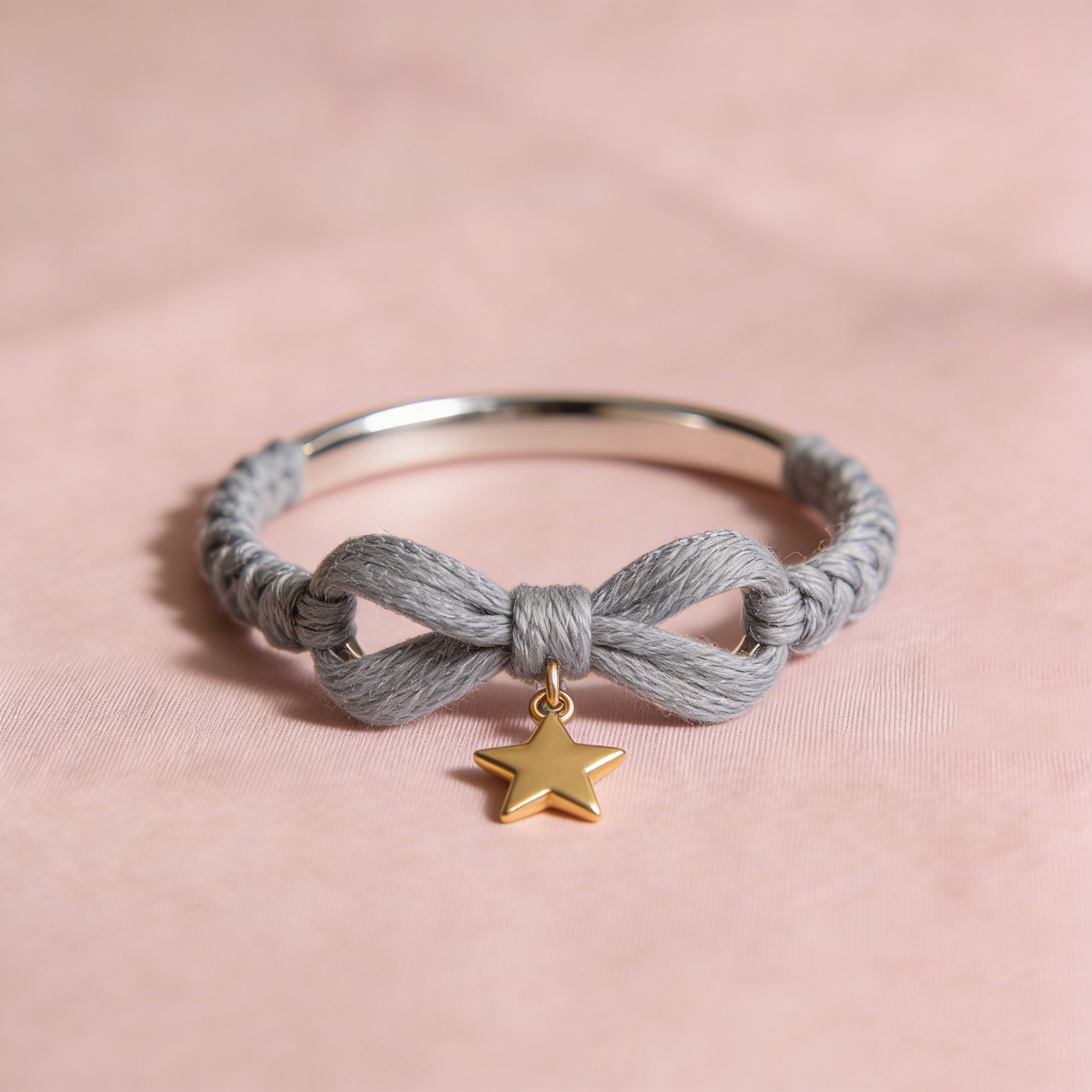 Gray Bow Star Ring